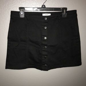 black skirt